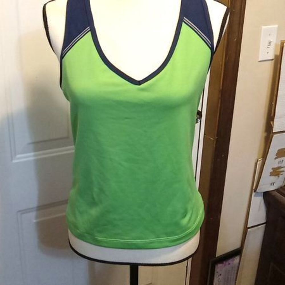 Danskin Neon Green and Black Fitness Top Women's Size Large‎